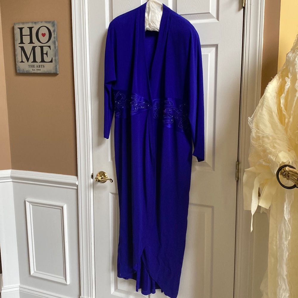 Women’s long purple dress size 18’
